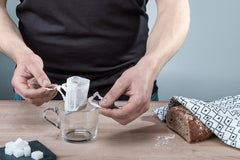 Cutie de gust mycoffeebag cu toate sortimentele | Cafea filtrată premium cu un gust minunat | Cutie cadou cu 13 pliculețe de cafea din boabe 100% Arabica | Prăjită ușor manual