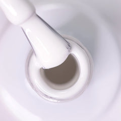 Vernis à ongles UV Alessandro Striplac White Honeymoon - Délicat et longue tenue - S'enlève facilement grâce à la technologie de retrait - Vegan et cruelty-free - 8 ml