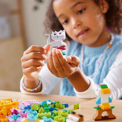 LEGO Classic Creative Animals, boîte avec des briques colorées, construisez des figurines d'animaux en briques comme un chien, un chat, un lapin, un hamster et un oiseau, jouet de construction pour garçons et filles à partir de 5 ans 11034 Jeux de construction Besuche den LEGO-Store