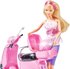 Simba 105730282 - Steffi Love Chic City Scooter, Steffi avec scooter rose avec casque et compartiment pour casque, poupée mannequin, 29 cm, pour enfants à partir de 3 ans