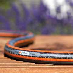 Gardena Tuyau d'arrosage en polychlorure de vinyle (PVC), Comfort HighFLEX 19 mm (3/4"), 50 m : Tuyau d'arrosage avec profil Power-Grip, pression d'éclatement de 30 bar, très flexible, indéformable, résistant aux UV, emballé (18085-20)