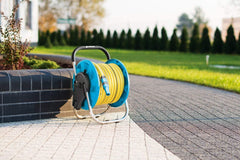 Enrouleur de tuyau CELLFAST, enrouleur de tuyau d'arrosage résistant à la corrosion, empêche le tuyau de se plier, 1/2" 45 m Aluplus