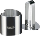 Anneau alimentaire en forme de coeur avec presse