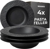 MIAMIO - Lot de 4 assiettes à pâtes de 26 cm de grande profondeur, vaisselle moderne en céramique noire et blanche, passe au micro-ondes et au lave-vaisselle – Collection Oasis (Noir)