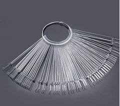 50pcs anneaux de pointe d'art d'ongle, plaques transparentes de couleur, bâtons d'anneau d'affichage de vernis à ongles, pratique de salon de manucure, affichage de pointe d'ongle pour l'affichage et la pratique de bricolage d'art d'ongle