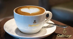 Dallmayr Café Crème Venezia - Kaffeebohnen entwicktelt für die Gastronomie in premium Industriequalität *Für echte Genießer* (Geröstete Kaffeebohnen, 1 kg, Café Creme - VENEZIA)