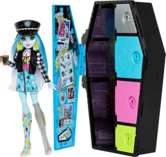 Monster High HKY62 - Ensemble poupée et mode, Frankie Stein avec armoire et plus de 19 accessoires, Skulltimate Secrets, jouet de poupée pour 4 ans et plus