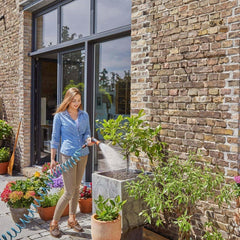 Gardena 4647-20 Kit complet de tuyau spiralé, avec rétraction automatique du tuyau, avec buse de pulvérisation et raccord de robinet (longueur du tuyau : 10 m, diamètre du tuyau : 9 mm, kit : oui)