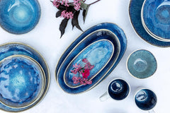 MÄSER 934092 Série Frozen, service de table en céramique pour 4 personnes, service combiné de 16 pièces avec formes organiques, service teinté bleu, grès, bleu foncé