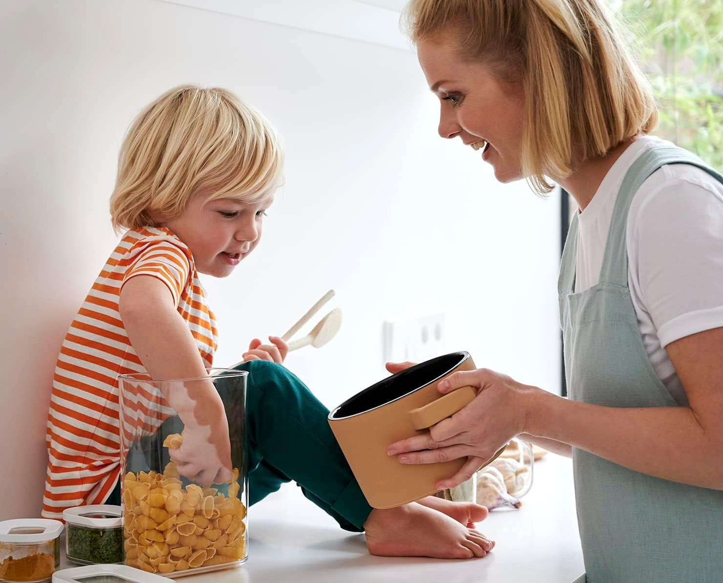 Mepal set de 9 borcane de depozitare cu capac - Recipiente dreptunghiulare pentru alimente - Organizator de bucătărie din plastic - Recipiente de depozitare etanșe - 7 borcane de depozitare și 2 borcane de depozitare a alimentelor - Alb Cutii depozitare alimente Naty Shop