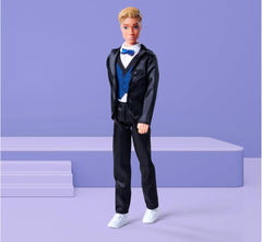 Simba 105733629 - Steffi Love Kevin Charming, păpușă purtând un costum elegant cu papion și vestă, 30 cm, vârste 3+