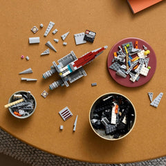 LEGO Star Wars 75404 Navire d'assaut de classe Acclamator de l'Attaque des clones - Vaisseau à collectionner, à construire et à exposer - Ensemble de construction fantastique - Cadeau pour les fans adultes et adolescents Jeux de construction Besuche den LEGO-Store