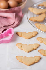0255063 Forme de biscuiți din plastic Love, 2 bucăți, asortate