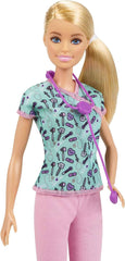 GTW39 Poupée Barbie - Infirmière (environ 30 cm) avec haut imprimé et pantalon rose, chaussures blanches et stéthoscope, excellent cadeau pour les enfants à partir de 3 ans