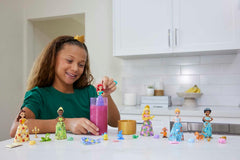 Disney Prinzessin-Spielzeug, Royal Color Reveal-Puppe mit 6 Überraschungen zum Auspacken, Freundschaft-Serie mit einer Figur aines Freundes, von den Disney-Films inspiré