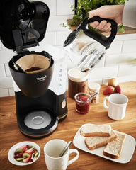 Tefal Includeo Filter Machine à Expresso, Machine à Expresso Extrêmement Facile à Utiliser, Adaptée aux Droitiers et aux Gauchers, Ouverture Automatique du Couvercle, 1,25 L, 10 à 15 Tasses, CM533811