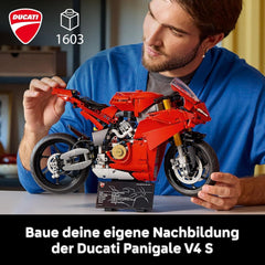 LEGO Technic Ducati Panigale V4 S Motorrad, baubares Motorradmodell, Bausets für Erwachsene, Männer und Frauen, ab 18 Jahren, Geschenkidee für Fans von Ducati und Motorrädern 42202