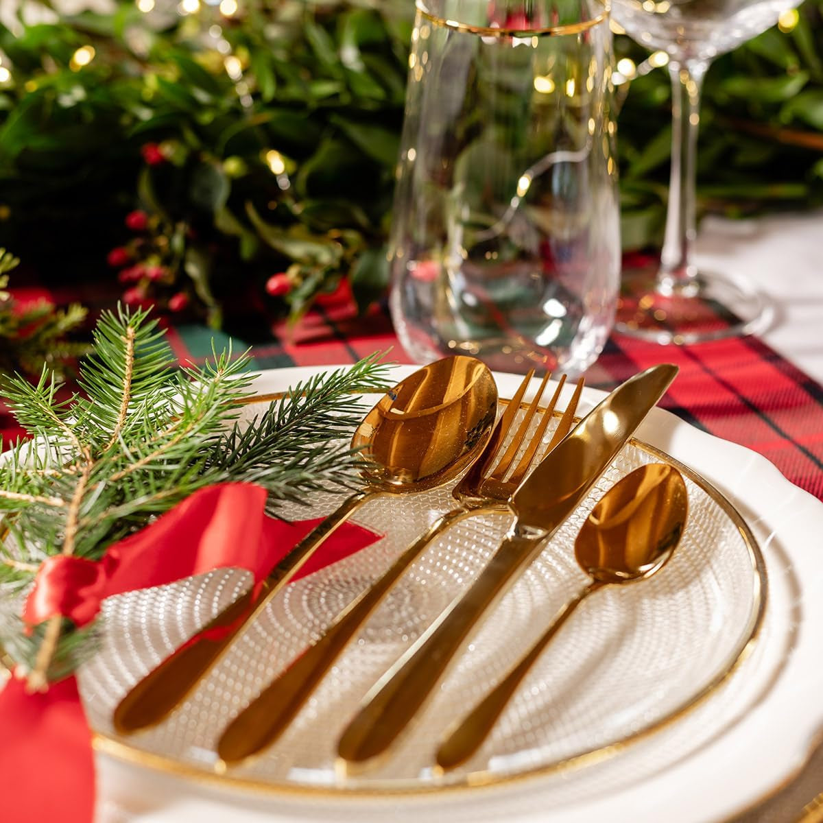 HOMLA Abele Besteckset FĂĽr Vier Personen 16-Teilig Edelstahl Hygienisch Elegant Leicht Zu Reinigen Gold Bucatarie Naty Shop