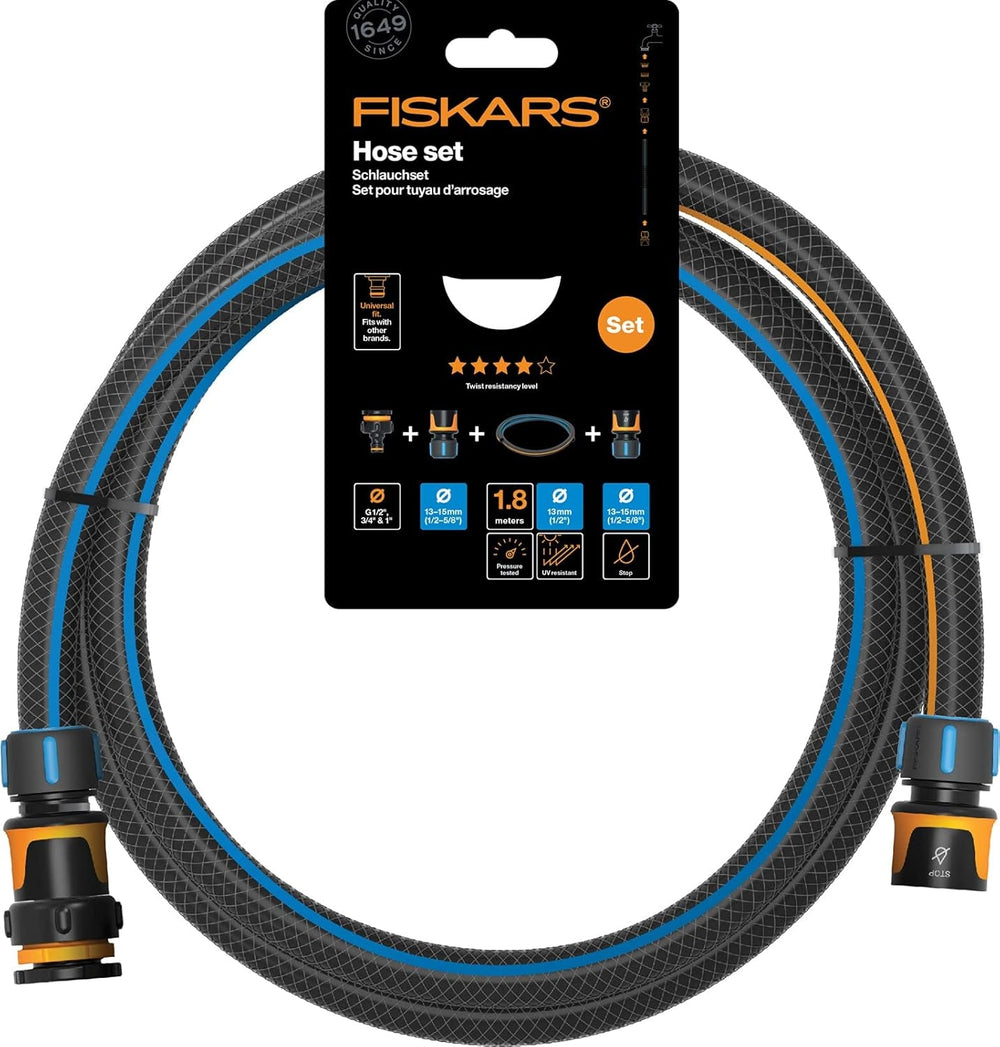 Fiskars Kit de tuyaux d'eau pour roue à eau avec 2 connecteurs de tuyau et connecteur de robinet, taille universelle, niveau de rigidité en torsion 4 (sur 5), 1,8 m, Ø1,3-1,5 cm (1/2-5/8"), noir/orange/bleu, 1057621