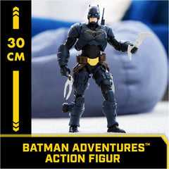 DC Batman Adventures Action Figure, 30 Cm - Cu 16 elemente de echipament și complet mobil pentru aventuri captivante și cascadorii pline de acțiune, jucărie pentru copii de la 3 ani în sus Action figures Naty Shop