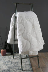 DODO | Elu Produsul Anului 2023 L Cuvertură, 220 X 240 Cm, Pentru pat dublu, Foarte moale, Reciclat, Lavabil la mașină la 40 °C Plapumi si pilote Naty Shop