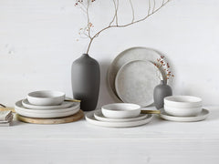 CreaTable, 23714, série Uno Athena, service de table 12 pièces pour 4 personnes, service d'assiettes en porcelaine, passe au lave-vaisselle et au micro-ondes, fabriqué au Portugal