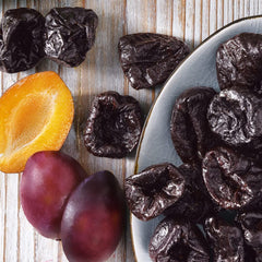 Prunes avec noyaux 200g - Aromatiques, fruitées et naturellement sucrées - Vegan, sans soufre, sans noyaux et sans sucre ajouté - Nutri-Score A (1 x 200g) Produits déshydratés Naty Shop