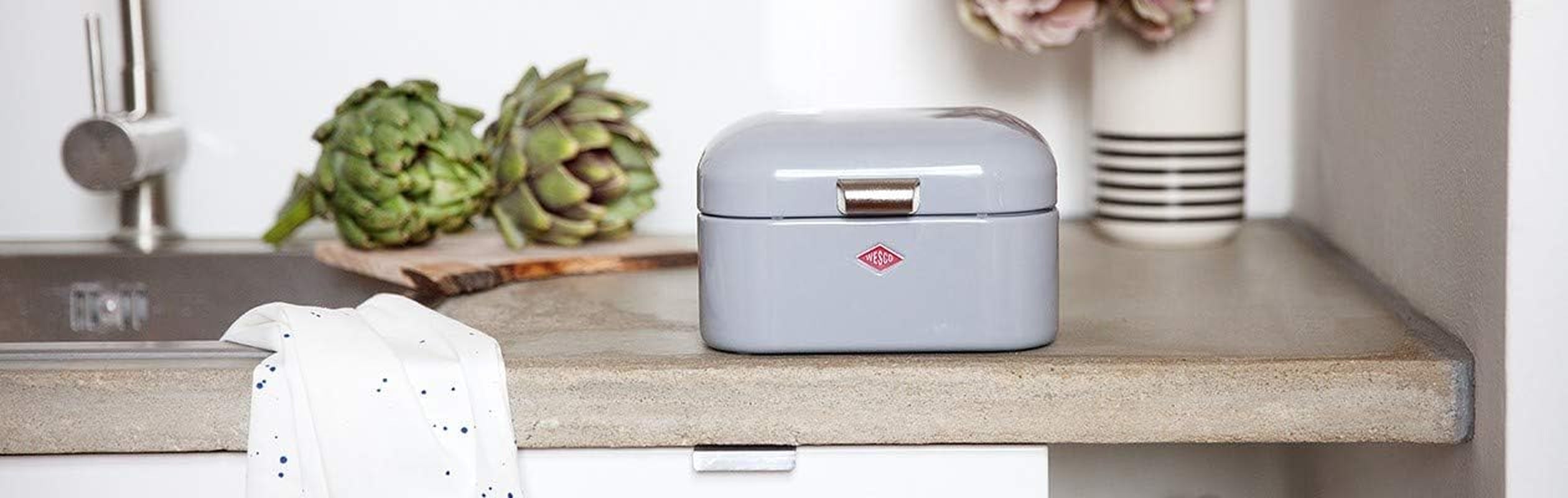 Wesco 235 001 Mini corbeille à pain Grandy 17 x 18 x 12 cm (L/l/H) rose, acier inoxydable Boîtes de conservation alimentaire Naty Shop