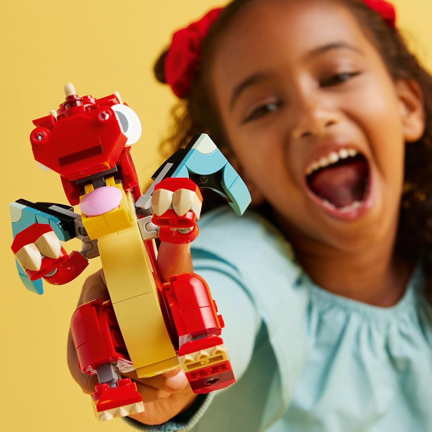 LEGO Creator 31145 Jouet dragon rouge 3 en 1 avec figurine de poisson et modèle d'oiseau phénix, ensemble de figurines d'animaux, cadeaux pour garçons, filles et enfants de 6 ans et plus 31145