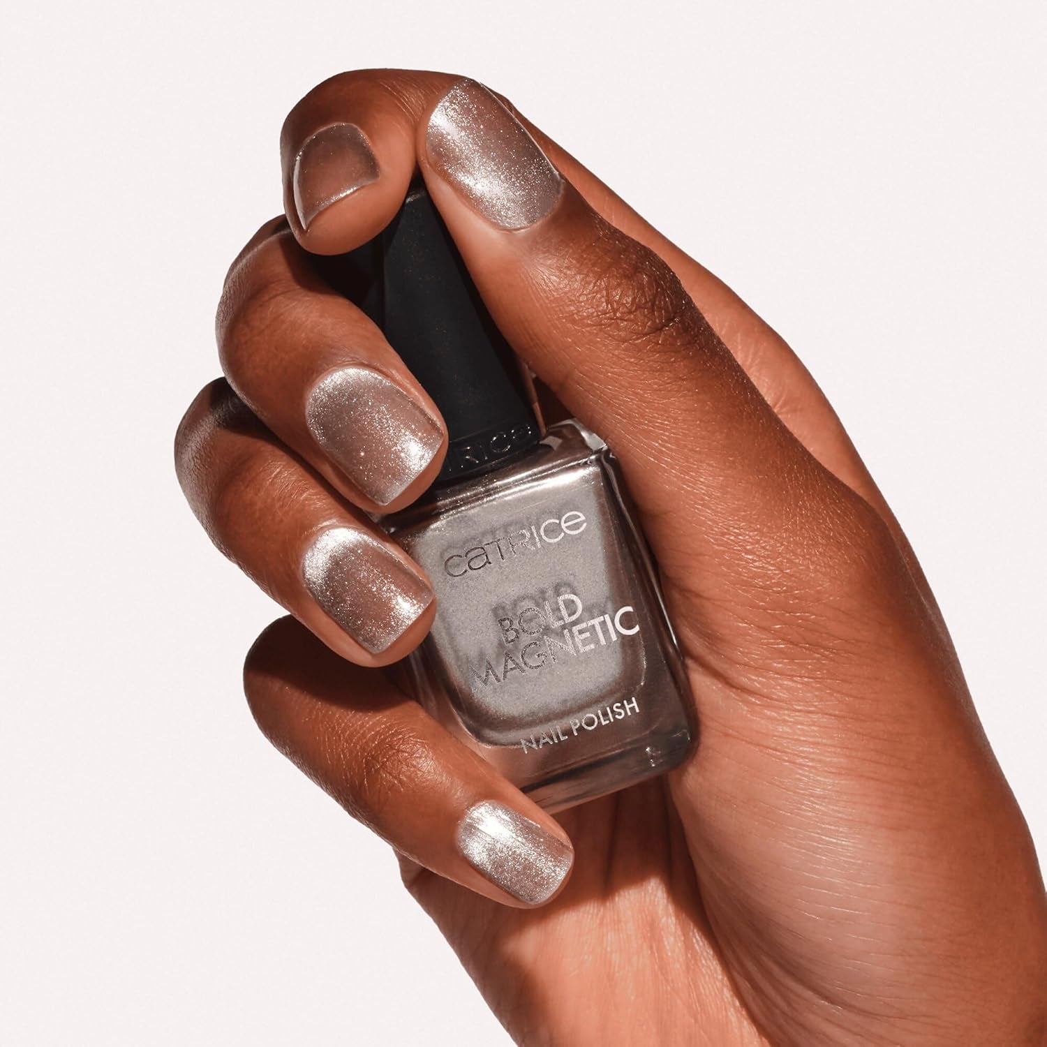 Vernis à ongles magnétique Catrice Bold, non. 030, Or, Métallisé, Végétalien, Sans microplastique, Sans parfum, Sans parabène, 1 paquet (10,5 ml)