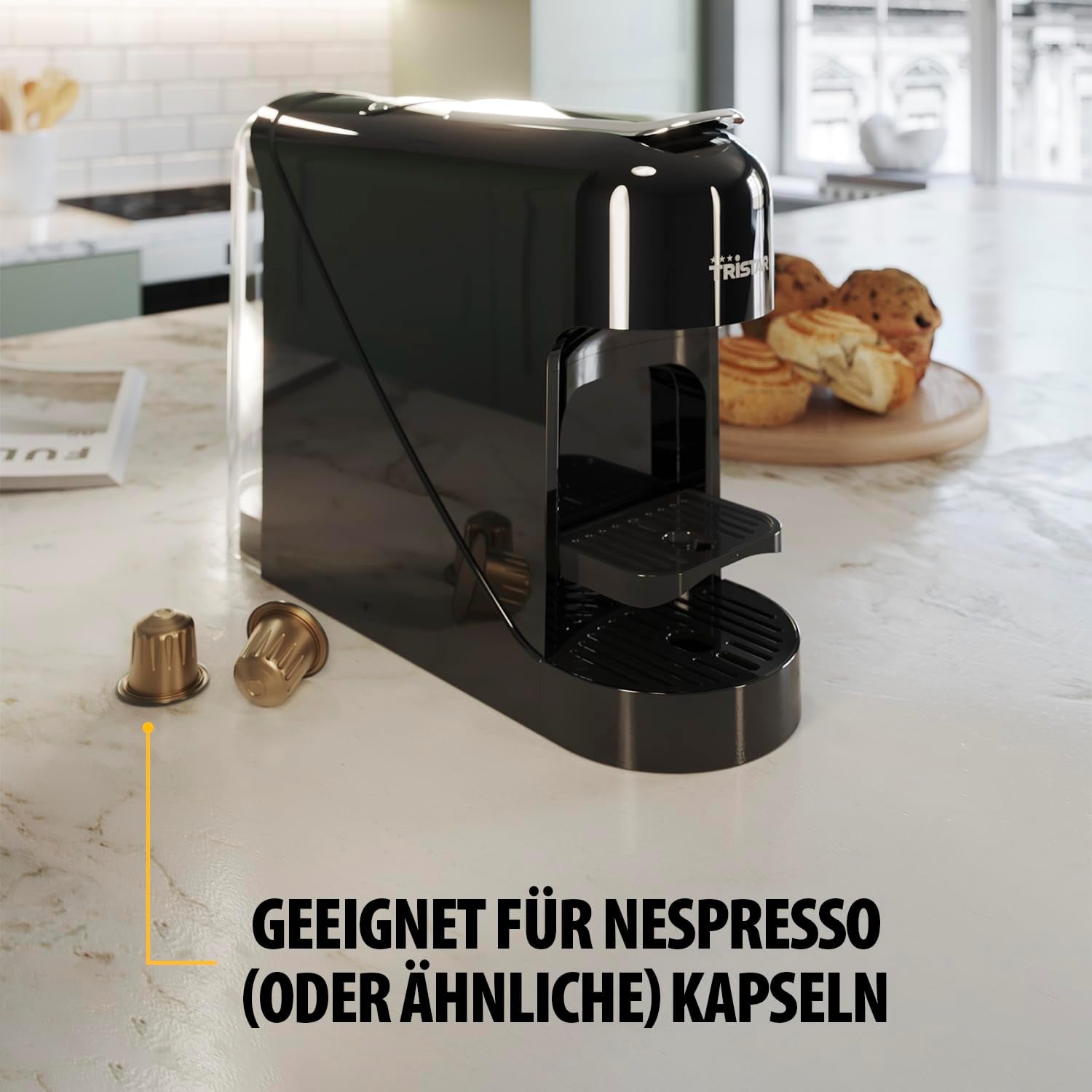 Machine à expresso à capsules Tristar - Compatible avec les capsules Nespresso - Bac de vidange amovible - Réservoir d'eau amovible spacieux de 900 ml - Pression 20 bars - 1400 W - CM-2300