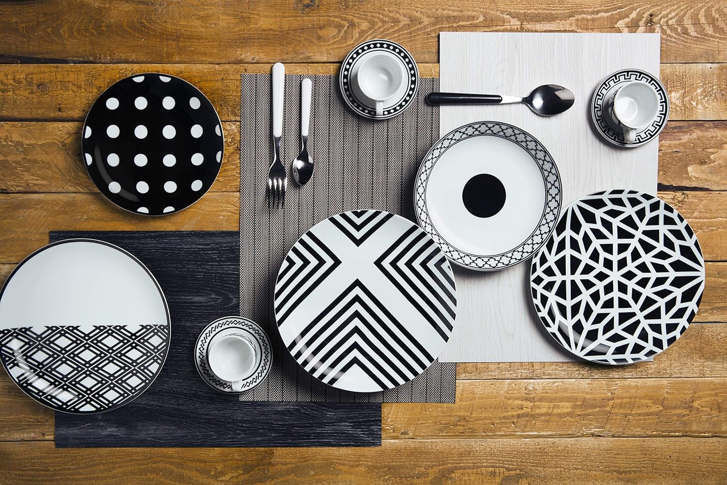 Excelsa Emily service de vaisselle, porcelaine, blanc/noir, 18 pièces