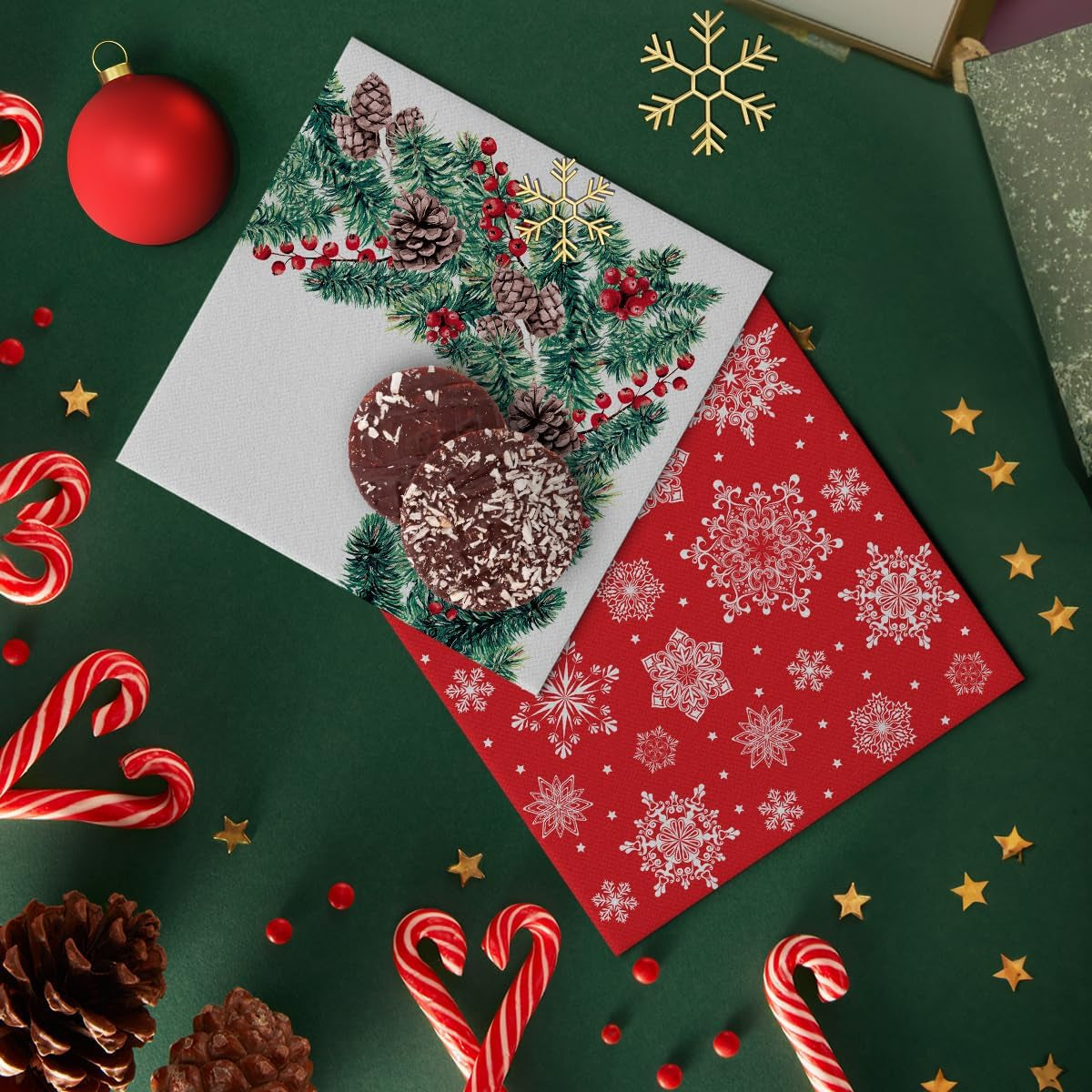 PAW - Serviettes Airlaid (40 x 40 cm) I 50 pièces I Parfaites pour Noël, l'hiver, les vacances I Décorations de table pour le réveillon de Noël I Serviettes en tissu Airlaid Branches d'hiver I Branches d'hiver