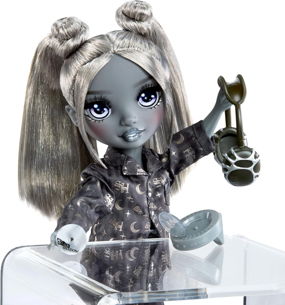 Rainbow High Shadow High Girl's Night - Luna Madison – Poupée mode 28 cm en gris, cheveux gris et tenue avec accessoires et vêtements – Pour petits et enfants à partir de 6 ans