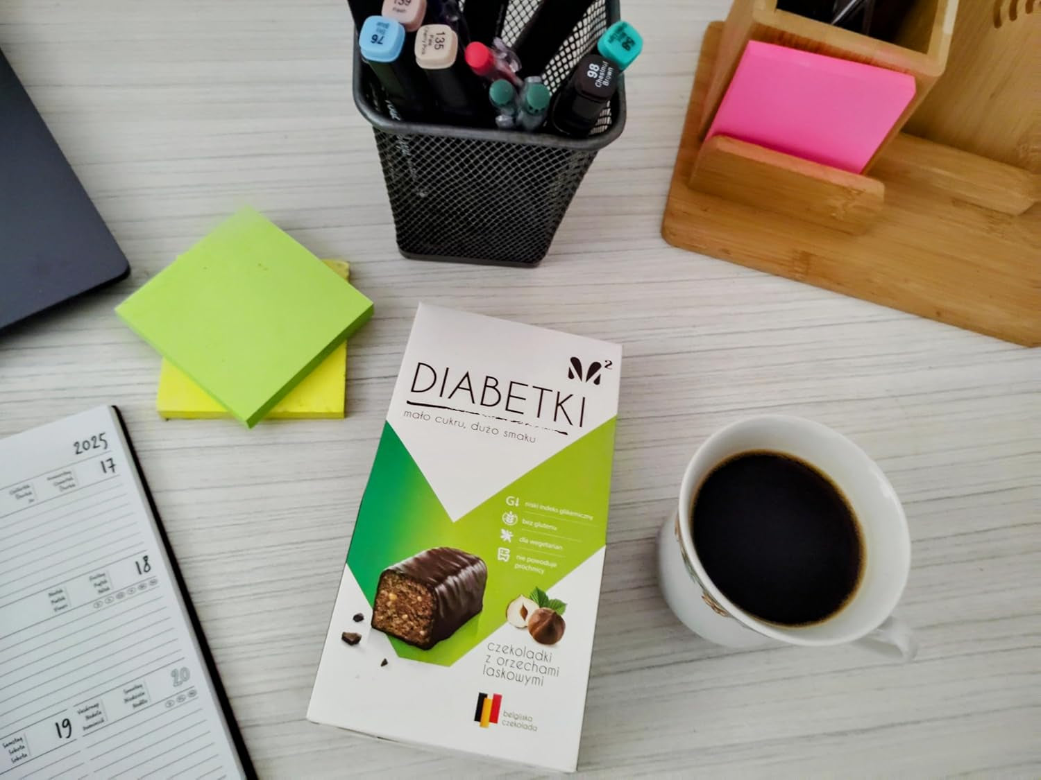 Pralines aux noisettes DIABETKI, chocolat sans sucre, délicieuses douceurs pour consommateurs conscients et diabétiques, snacks sans gluten et végétariens 100g