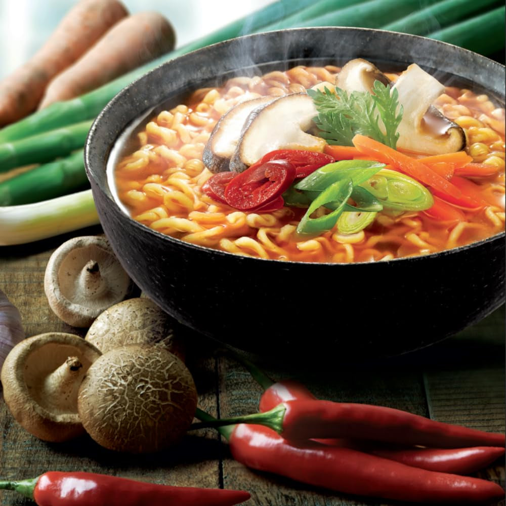 Nouilles instantanées Nong Shim Kimchi Ramyun Grand bol – Soupe ramen coréenne – Préparation rapide – 1 paquet de 112 g