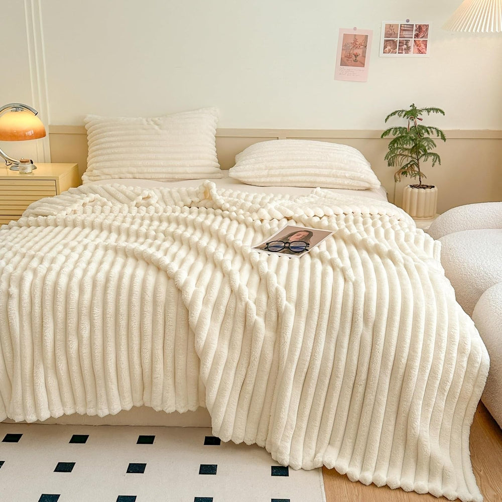 Couverture confortable 200X230 Cm - Couverture chaude et moelleuse pour lit et canapé Couverture pour mère, femme et petite amie (beige, 200X230Cm) Lits et couvertures KEAYOO