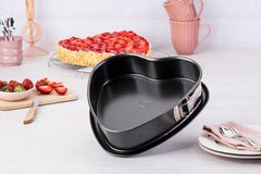 Dr. Oetker Moule à gâteau en forme de cœur avec fond antiadhésif Moule à gâteau à fond plat de 25 cm Plaque de cuisson en acier antiadhésif en forme de cœur avec revêtement antiadhésif Quantité : 1 pièce 1479 Noir