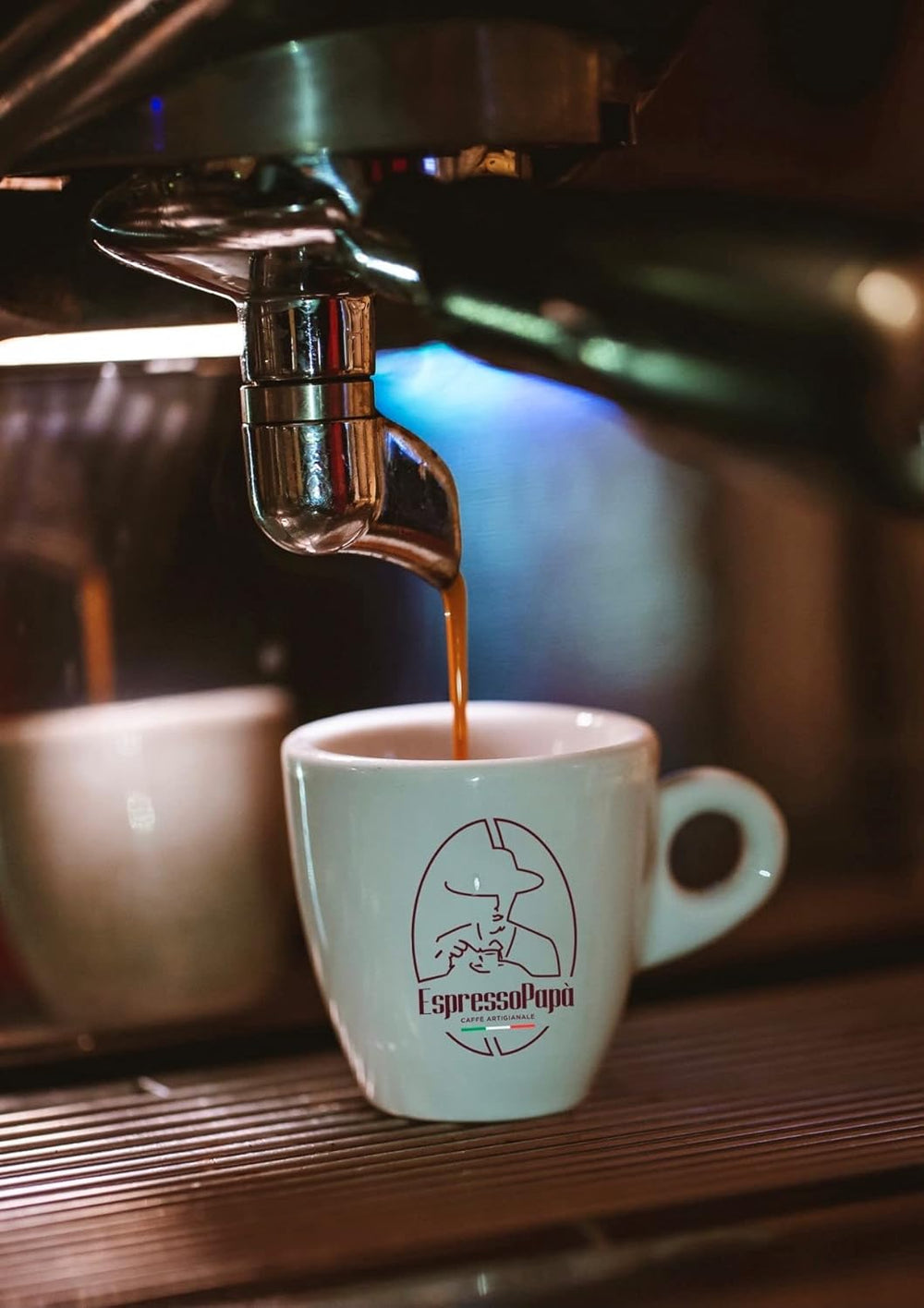 Espresso Napoletano NOIR DE NAPLES - extrêmement intense et crémeux - très faible acidité - grains entiers 100% Robusta 500g