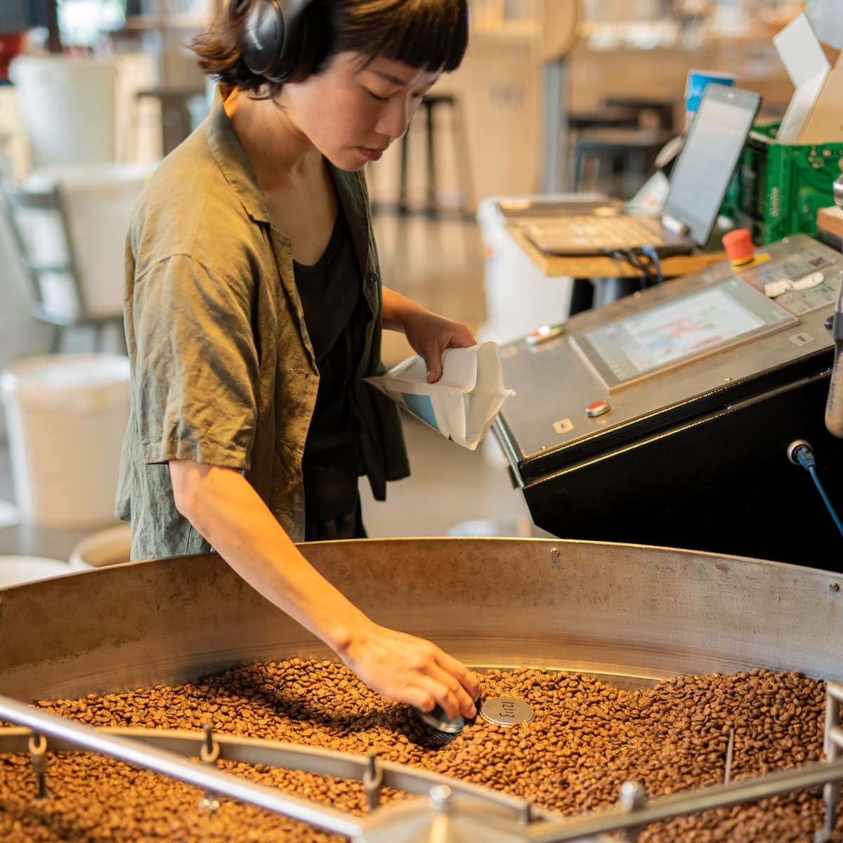 Italo Disco Expresso | 250g d'oie de Bohne | équitable et durable | frisch geröstet | Cafés à café 100 % Arabica | café de spécialité | 19 grammes de Kaffeerösterei