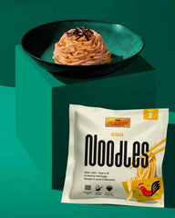 LEE KUM KEE Egg Noodles - Nouilles asiatiques aux œufs, les classiques des plats au wok et des soupes, nouilles semi-sèches, prêtes en 3 minutes, deux portions par paquet, multipack de 6 x 180 g