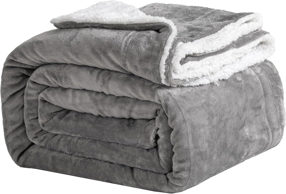 Couverture douillette 150 x 200 cm en polaire noire - Couverture Sherpa pour canapé, jeté de canapé, couverture douce et chaude pour l'hiver (noir, 150 x 200 cm) Good Nite Grey - Lits et couvertures 130 x 150 cm