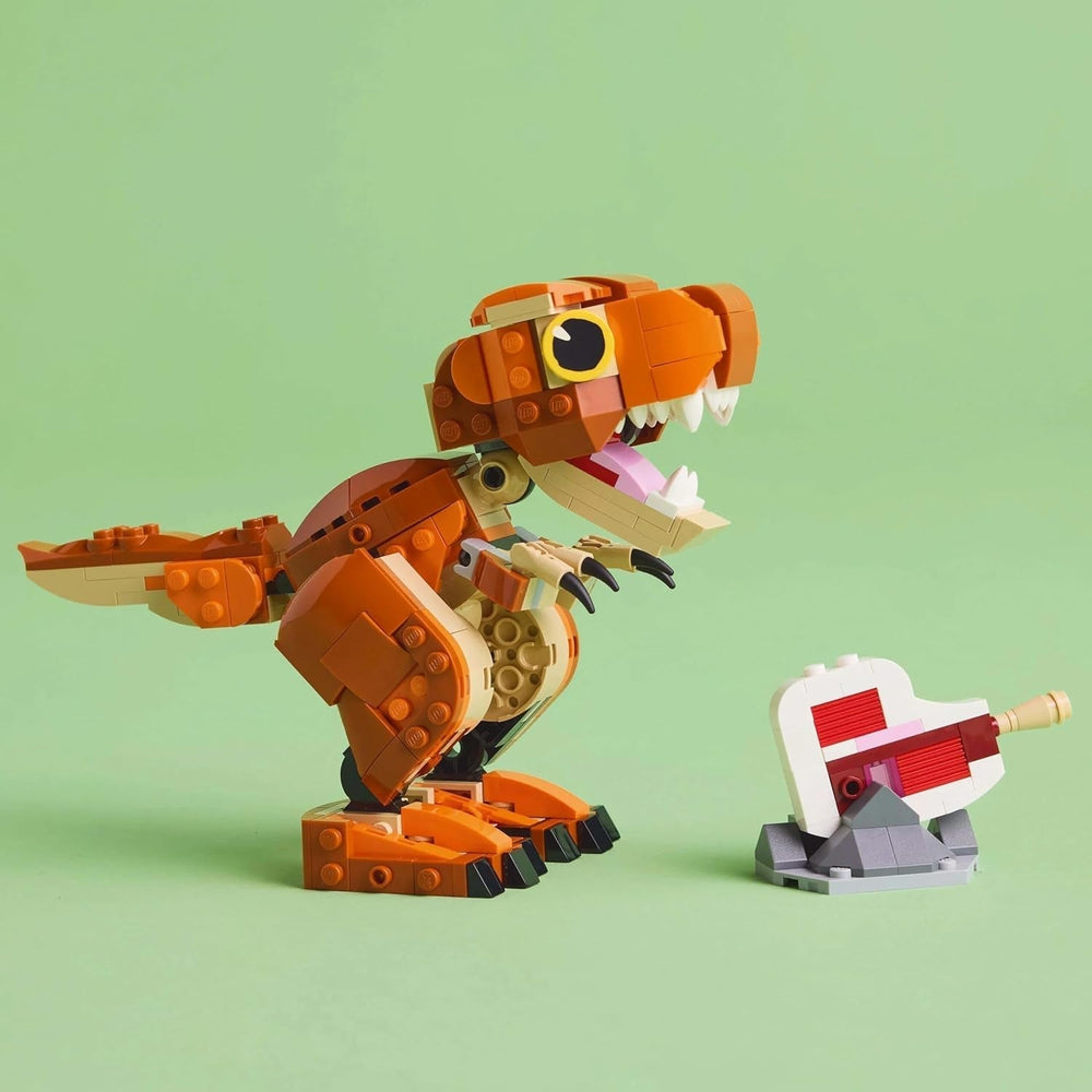 LEGO Jurassic World Little Eatie : jouet de construction T.Rex pour garçons et filles de 7 ans, ensemble de construction de dinosaures, modèle cadeau pour enfants avec bouche, tête et queue mobiles 76967 Jeux de construction Besuche den LEGO-Store