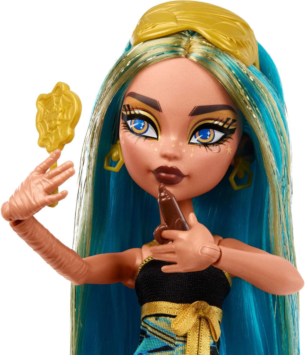 Păpuși și accesorii Monster High Buried Secrets, temă confortabilă Creepover cu păpușă misterioasă și 5 surprize de dezvelit (cifrele pot varia), HYV64 Papusi Naty Shop