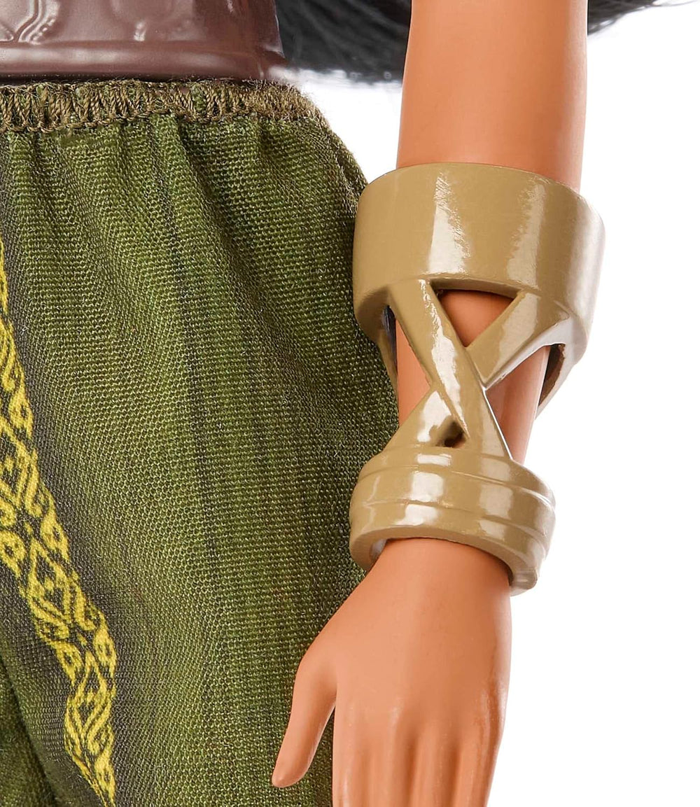 Mattel Disney Toy Raya poupée articulée avec vêtements et accessoires cadeau inspiré du film Disney pour enfants HLX22
