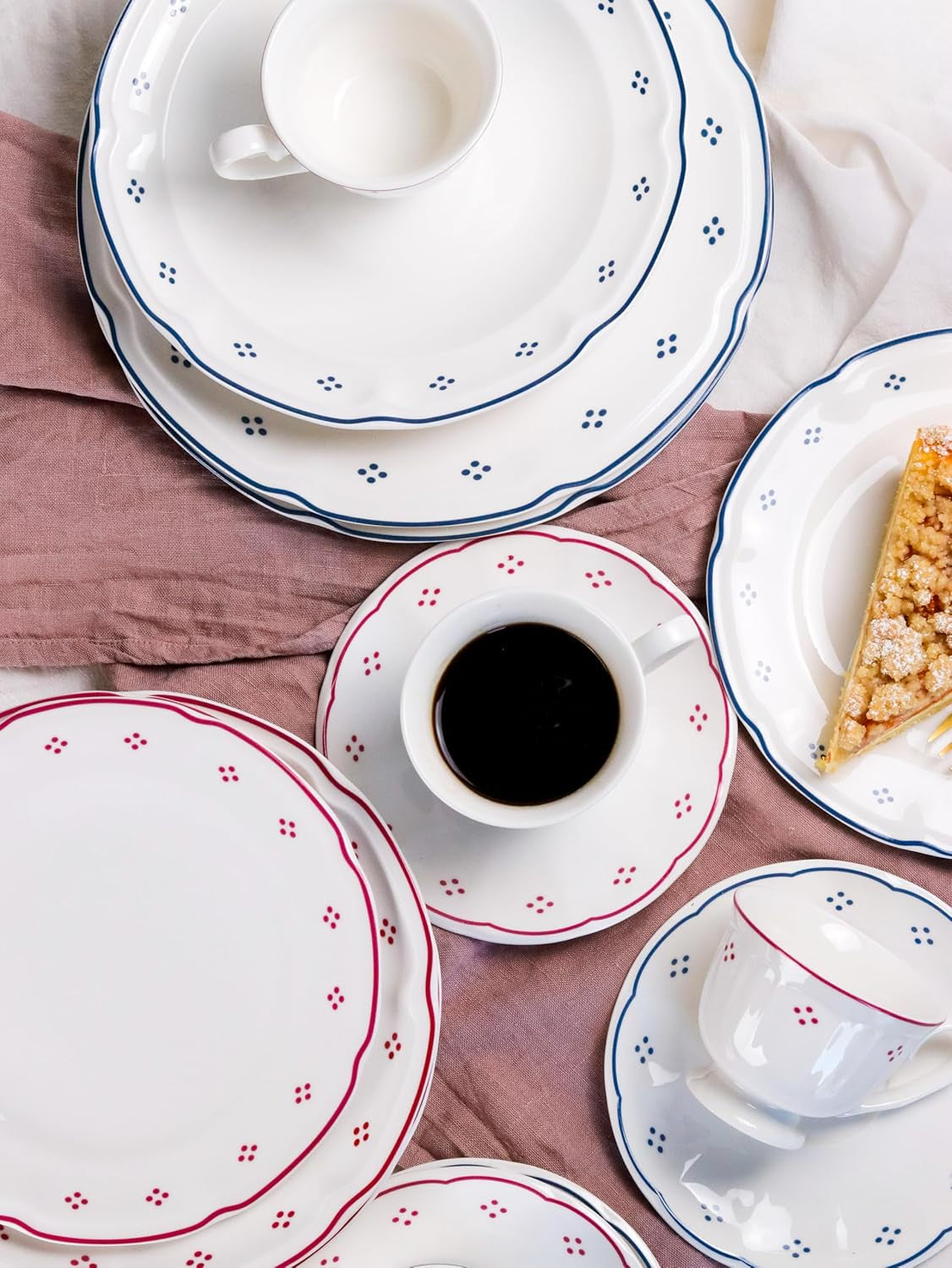 Mäser Lova Series Service à café en porcelaine 18 pièces – 6 assiettes à dessert (19,5 cm), 6 tasses (19 cl) et 6 soucoupes (15,5 cm), Bleu