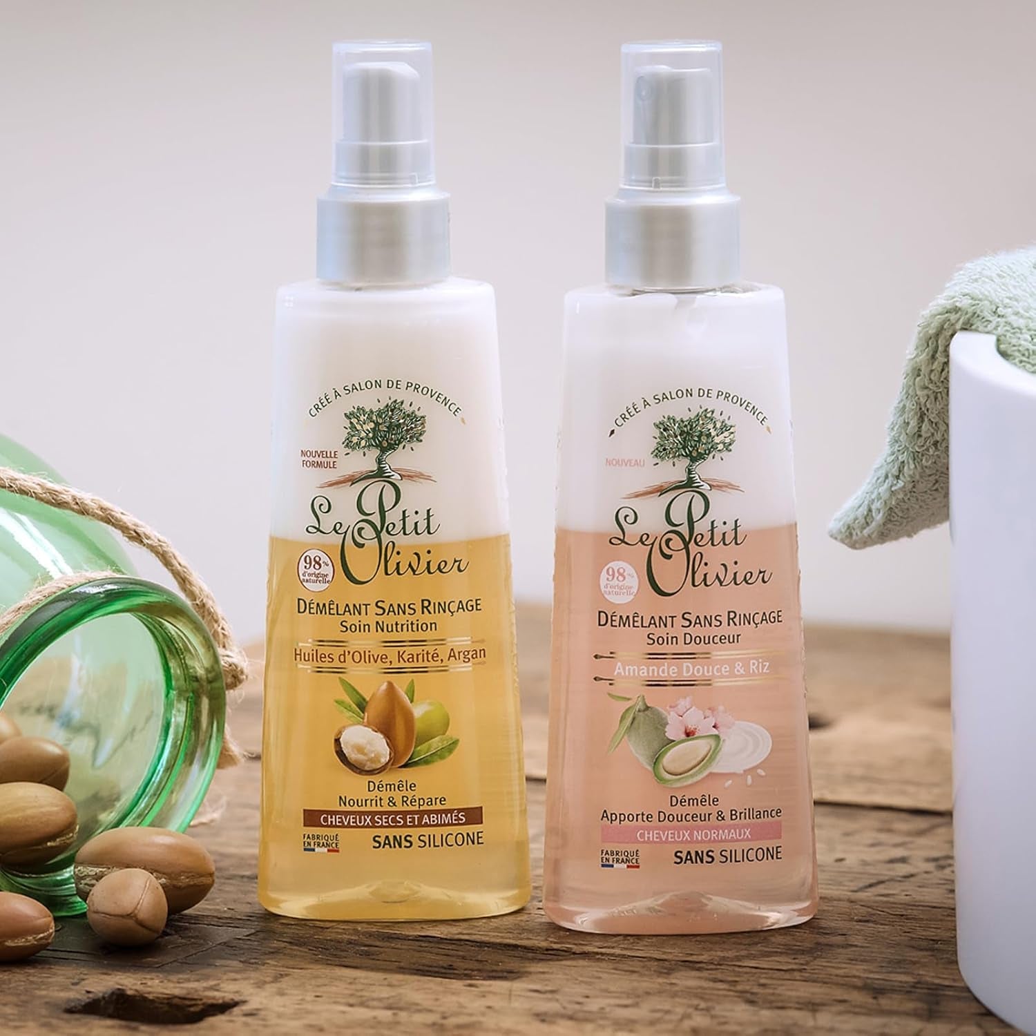 - Spray de descurcare, îngrijire, fără clătire și silicon, uleiuri de măsline, shea & argan, descurcă, repară și hrănește - păr uscat și deteriorat - 150 ml Produse pentru descurcarea părului Naty Shop