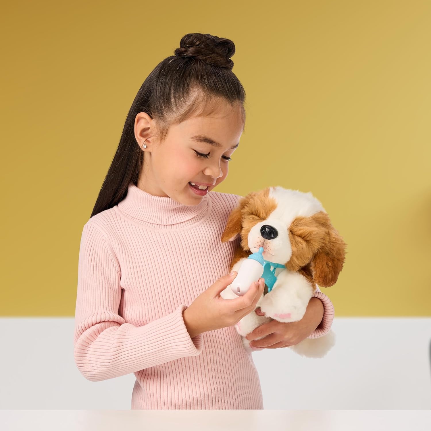 Little Live Pets My Really Real Puppy – Patches; Interaktiver Welpe; 60+ Geräusche/Reaktionen; realistisches Aussehen; 1 aus 72 Varianten; Spielset mit Transportbox; Batterien enthalten; ab 5 Jahren