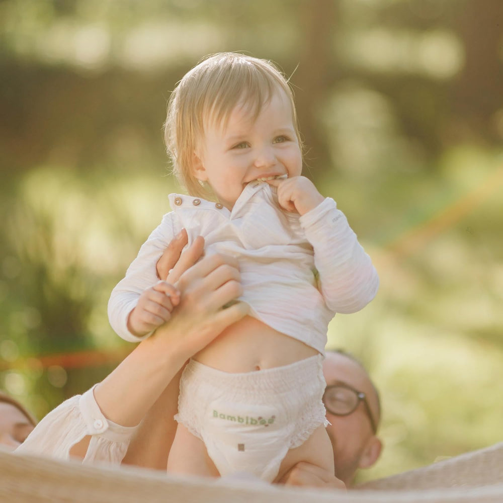 Bambiboo Couches jetables, respectueuses de la peau, fibre de bambou fine - Couches pour bébé - Couvre-couches jetables - Protection de la peau sensible - Très absorbante - Taille 4 (Maxi), 16 pièces