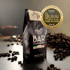 Nik Café Espresso Blend - Le vrai italien - Lauréat du World Food and Drink Award 2023 - Grains de café torréfiés, 1 kg